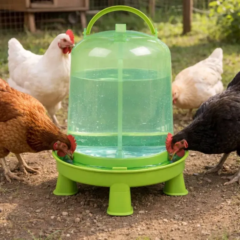Abreuvoir gradué sur pied avec poignée vert 10L