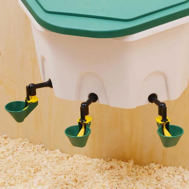 Abreuvoir poule fixation murale Aviaqua 8L à coupelles Olba