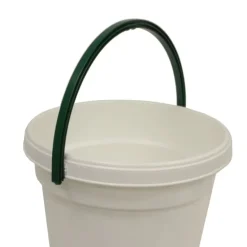 Abreuvoir seau à anse blanc et vert contenance 18 L Olba