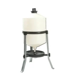 Abreuvoir volaille plastique sur pieds 30 L River Systems