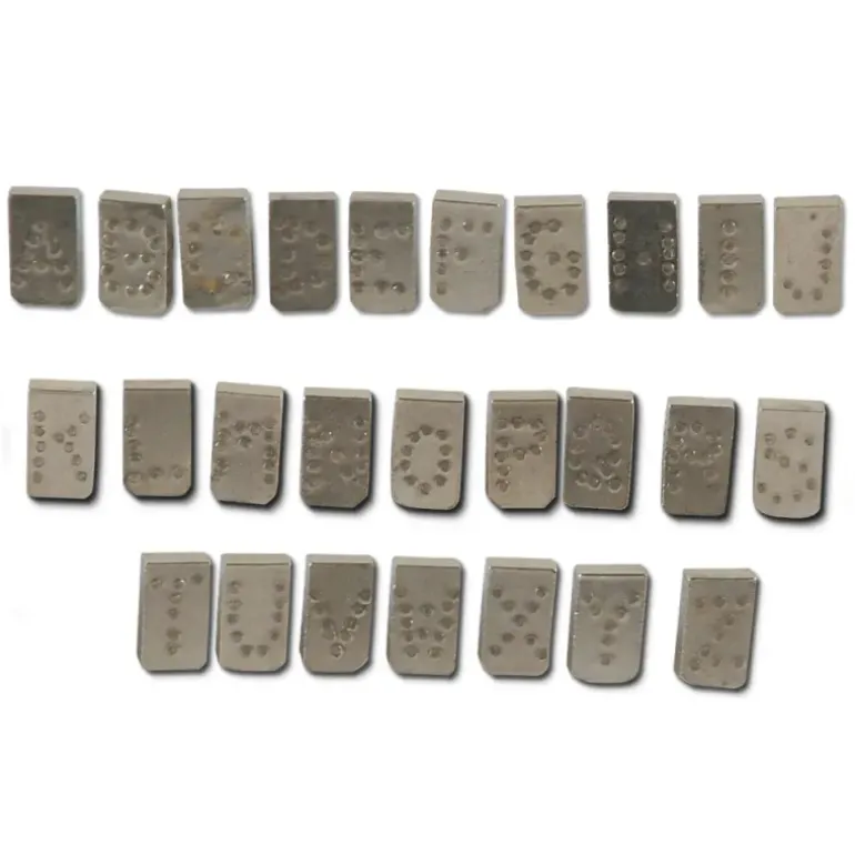 Alphabet pour pince à tatouer 5mm – Lettres A à Z sans I,O,Q