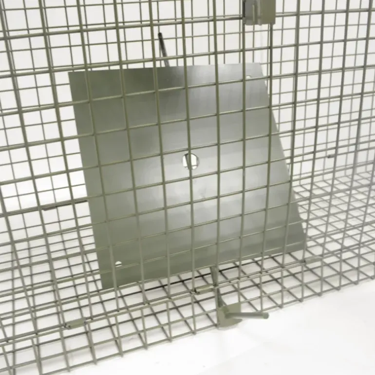 Boîte à fauves pliable 2 entrées maille carrée 100x30x35cm