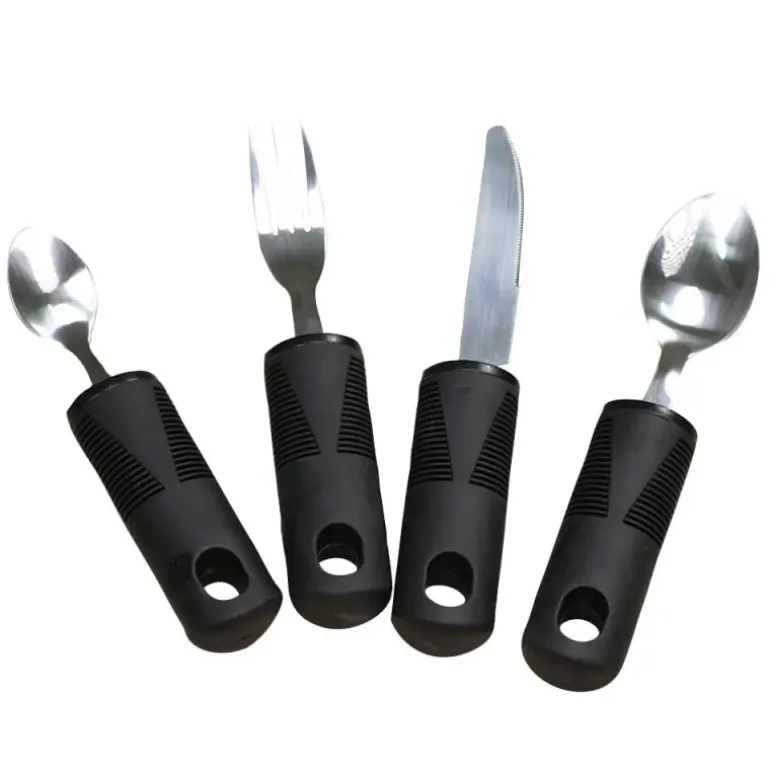 Couverts ergonomiques senior manche épais plastique - Set 4 pièces