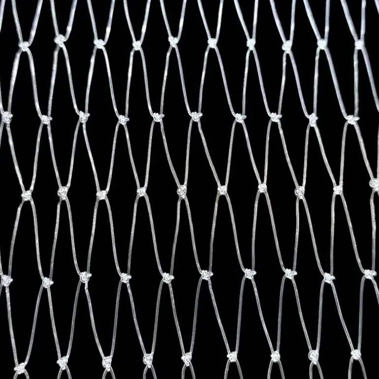Filet de Protection Anti-Oiseaux 8x10m - Maille 15x15mm en Nylon Résistant