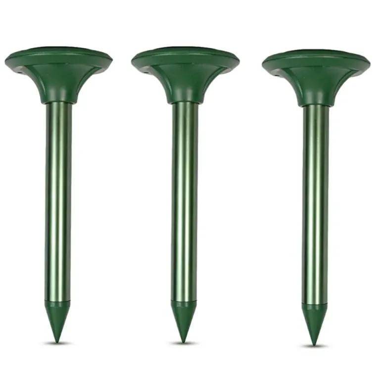 Lot de 3 anti-taupes solaires à ultra-sons Protection 1200 m²