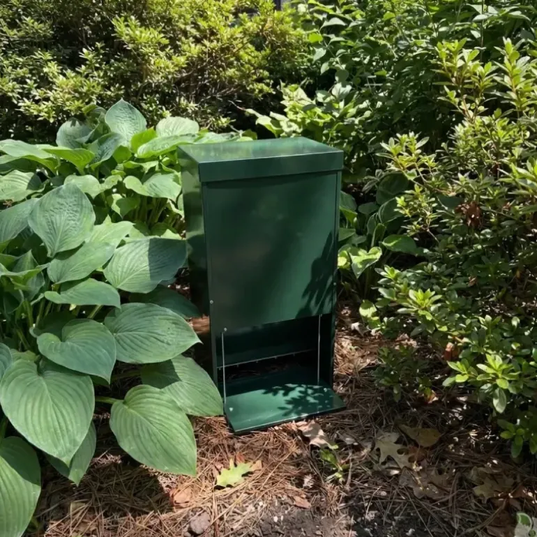 Mangeoire anti-nuisible 12 kg thermolaquée vert