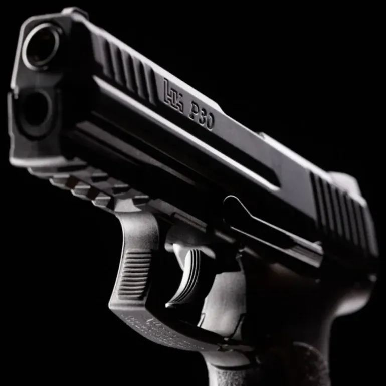 Pistolet Alarme 15 coups P30 PAK Noir cal 9mm L 181mm