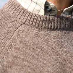 Pull Roanne col rond brun
