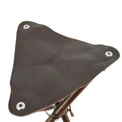 Siège de battue en frêne avec assise croute de cuir de buffle hauteur 80cm